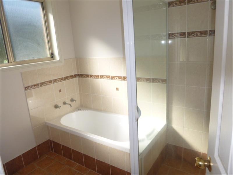 8 64 BRINAWARR STREET, Bomaderry NSW 2541
