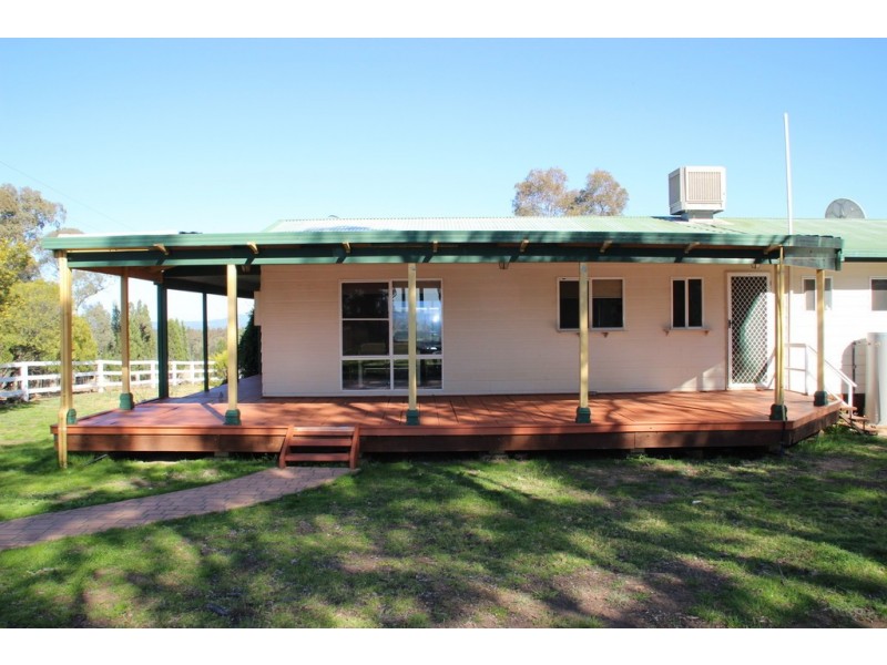 ‘BUNGLEVIEW’ 50 MAJOR MITCHELL ROAD, Coonabarabran NSW 2357