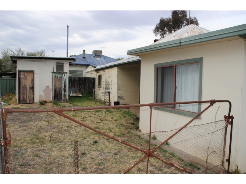 19 ROBERTSON STREET, Coonabarabran NSW 2357