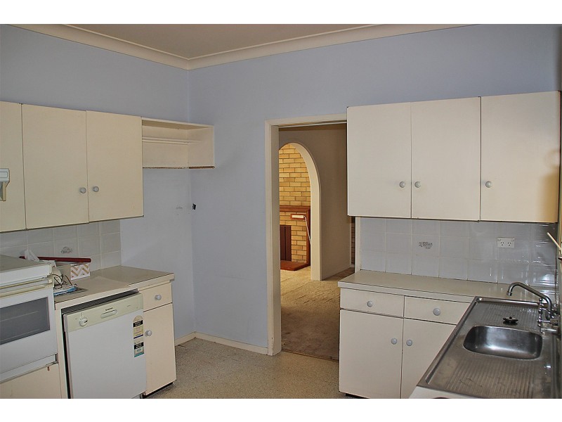 14 Knight Street, Coonabarabran NSW 2357