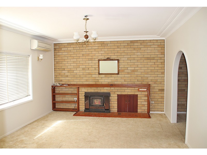 14 Knight Street, Coonabarabran NSW 2357