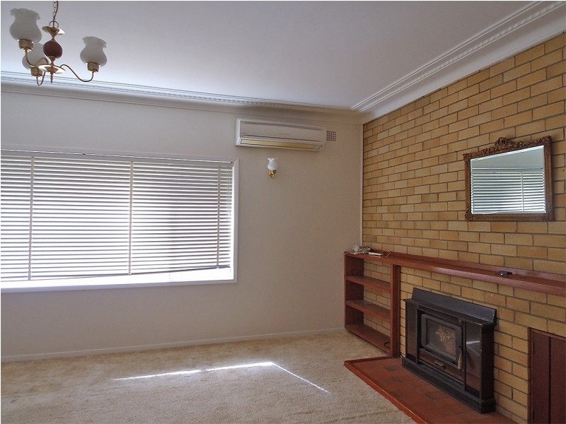14 Knight Street, Coonabarabran NSW 2357