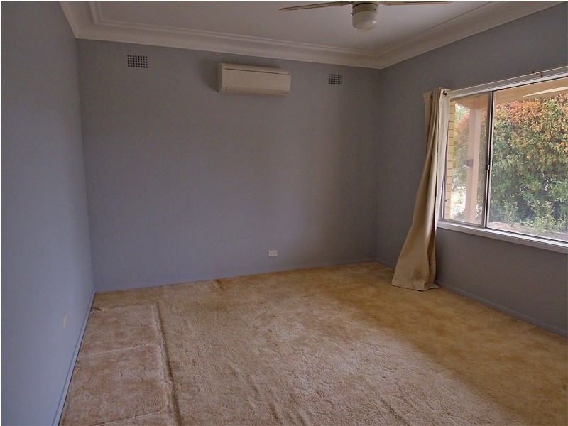 14 Knight Street, Coonabarabran NSW 2357