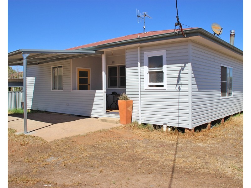 47 CHARLES STREET, Coonabarabran NSW 2357