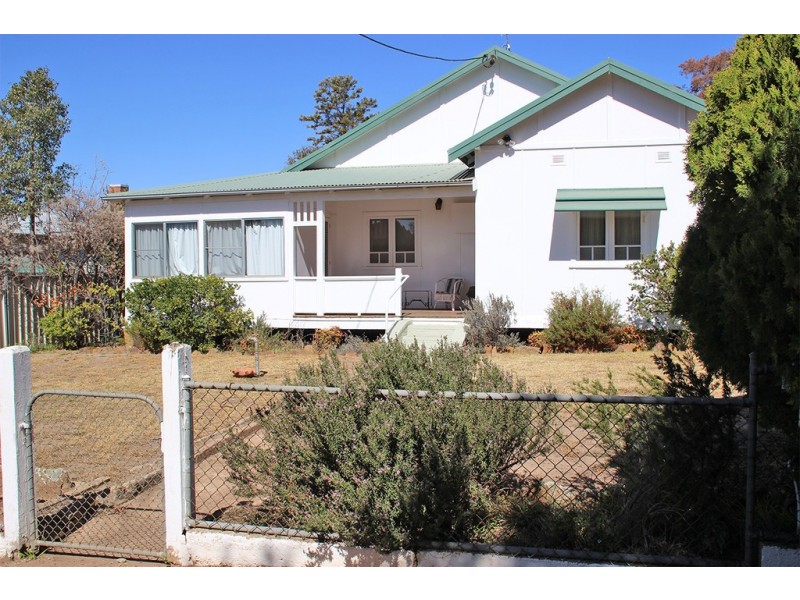 6 CASSILIS STREET, Coonabarabran NSW 2357