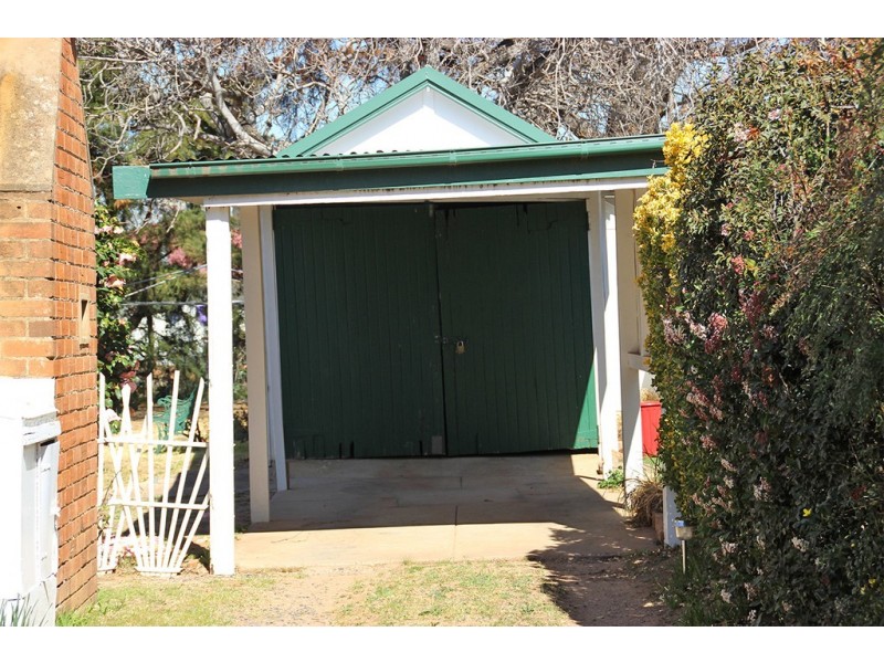 6 CASSILIS STREET, Coonabarabran NSW 2357