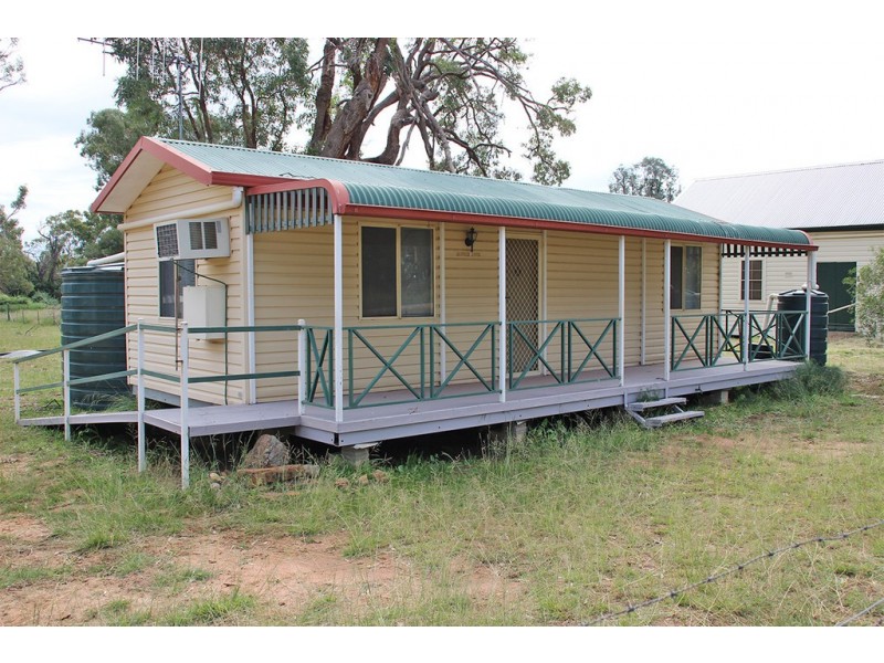 2401 PURLEWAUGH ROAD, Purlewaugh NSW 2357