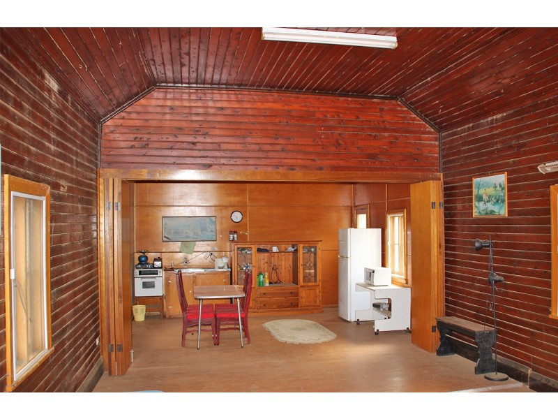 2401 PURLEWAUGH ROAD, Purlewaugh NSW 2357