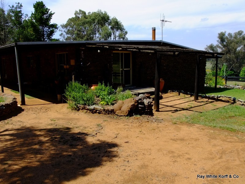THIS – L – DOO Dows Lane, Coonabarabran NSW 2357