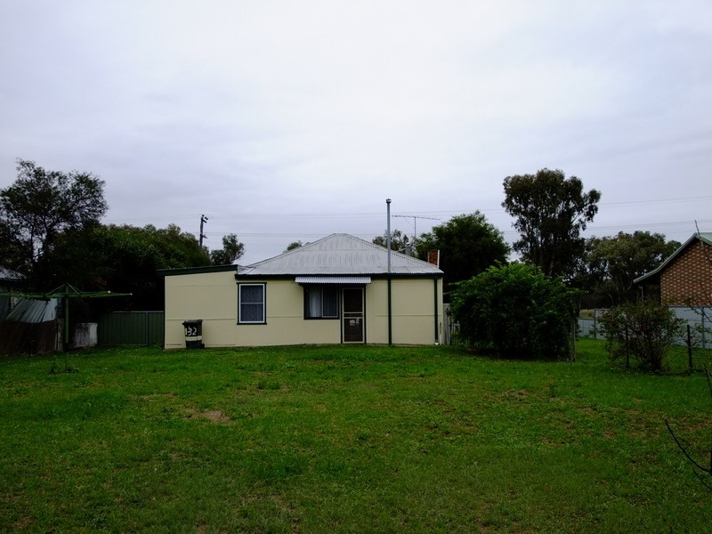 132 Dalgarno Street, Coonabarabran NSW 2357