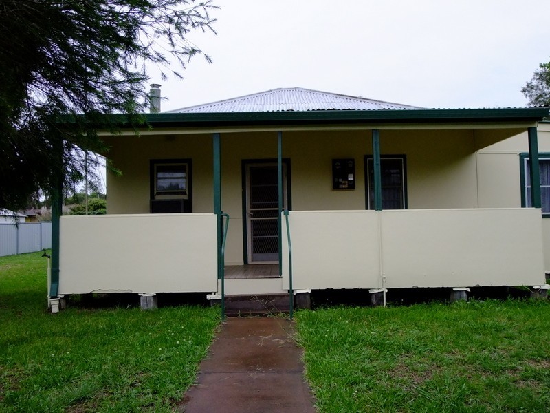 132 Dalgarno Street, Coonabarabran NSW 2357
