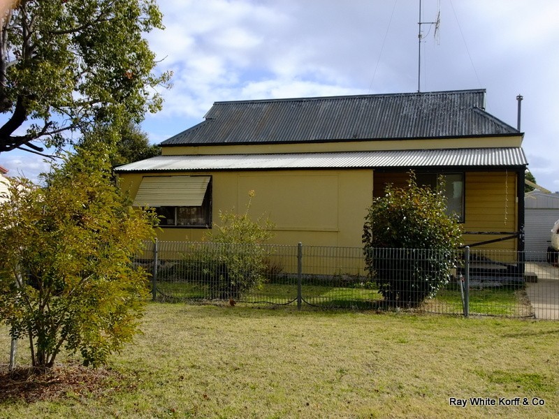 32 Knight Street, Coonabarabran NSW 2357