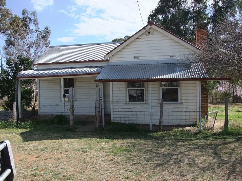 13 Watt, Binnaway NSW 2395