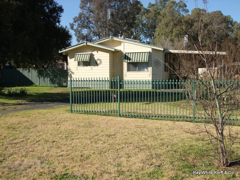 42 Edward Street, Coonabarabran NSW 2357