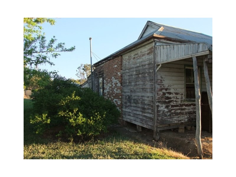 32 King Street, Coonabarabran NSW 2357