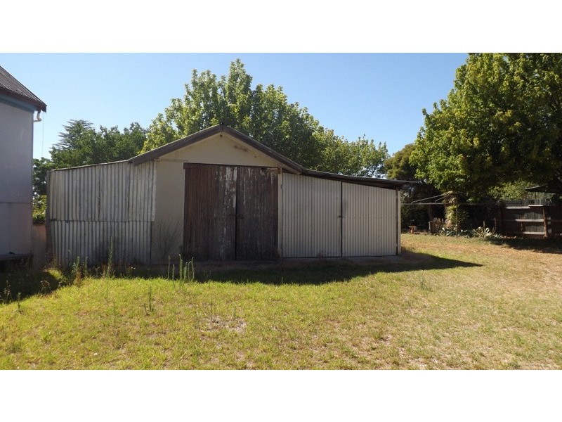 38 Castlereagh Ave, Binnaway NSW 2395