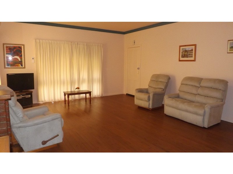 2 Nandi Street, Coonabarabran NSW 2357