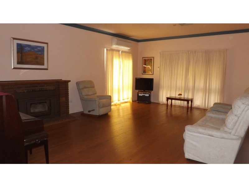 2 Nandi Street, Coonabarabran NSW 2357