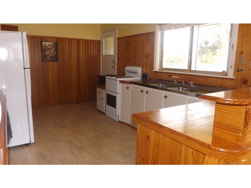 16 Knight Street, Coonabarabran NSW 2357