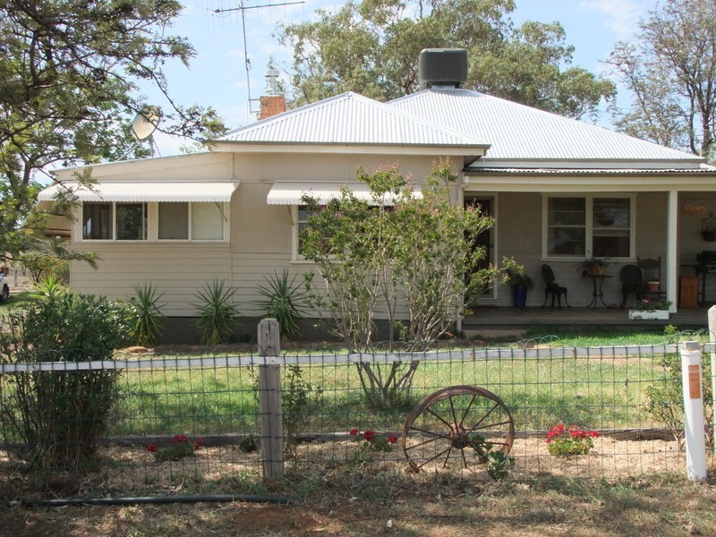 .”DOWNFIELD” OXLEY HIGHWAY, Coonabarabran NSW 2357