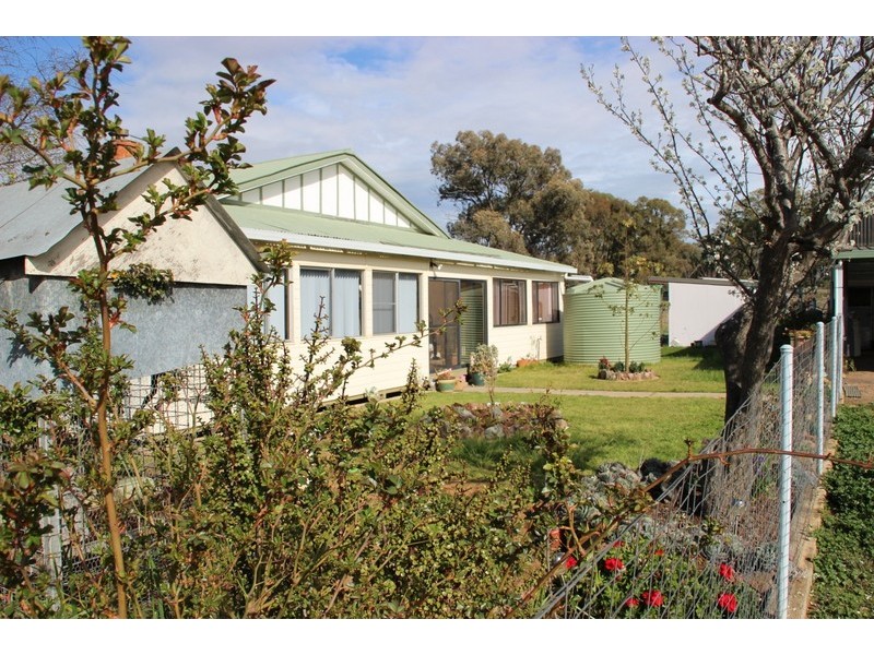 ” DERRIWONG”, Binnaway NSW 2395
