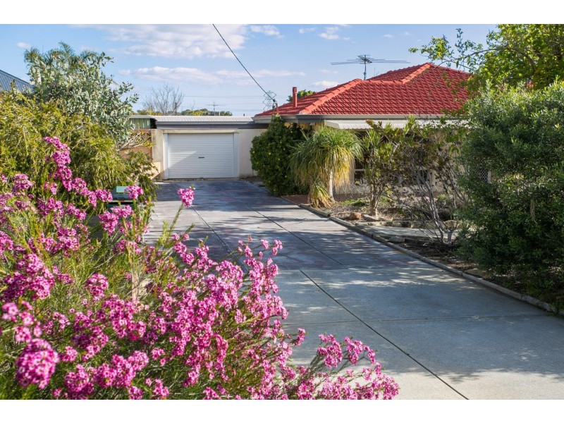 3 Morton Road, Hamilton Hill WA 6163