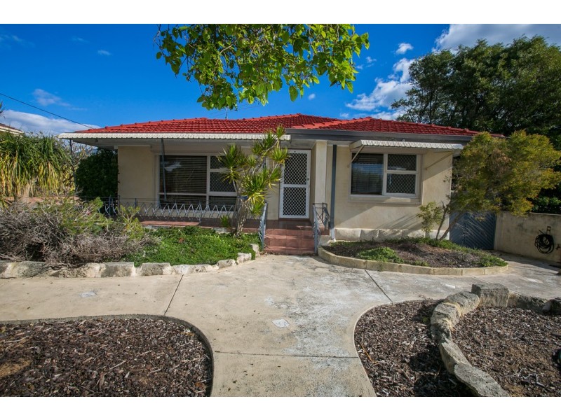 3 Morton Road, Hamilton Hill WA 6163