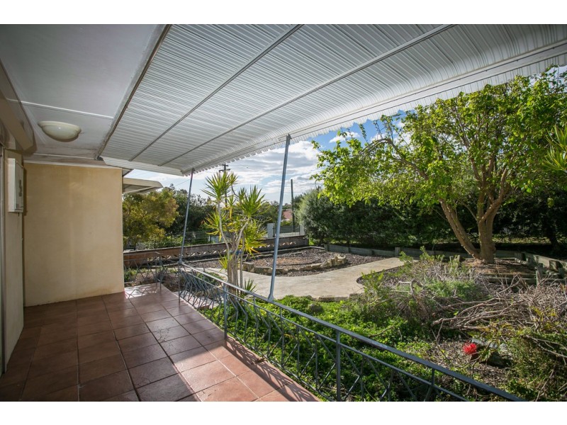 3 Morton Road, Hamilton Hill WA 6163