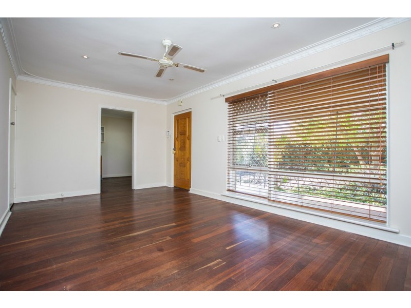 3 Morton Road, Hamilton Hill WA 6163