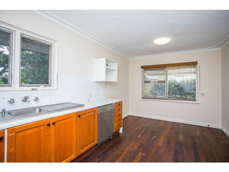 3 Morton Road, Hamilton Hill WA 6163