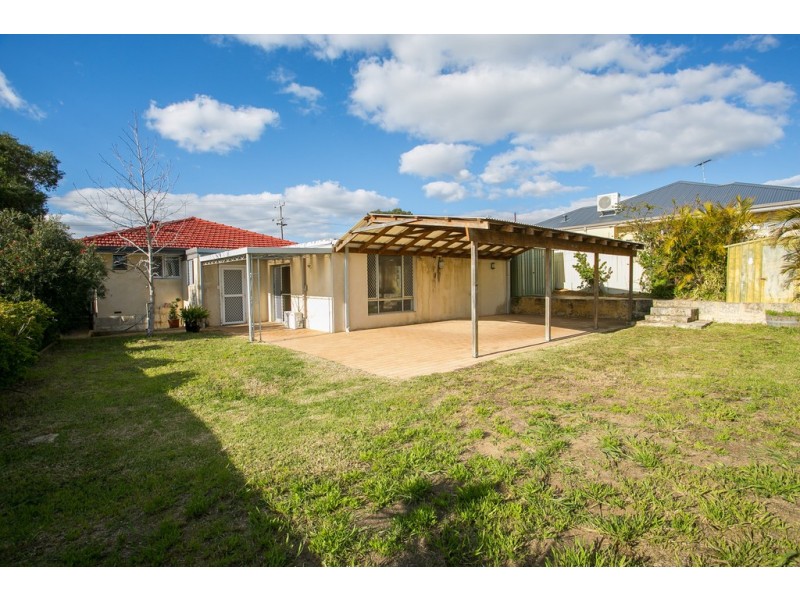 3 Morton Road, Hamilton Hill WA 6163
