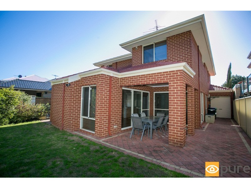 2 India Street, Inglewood WA 6052