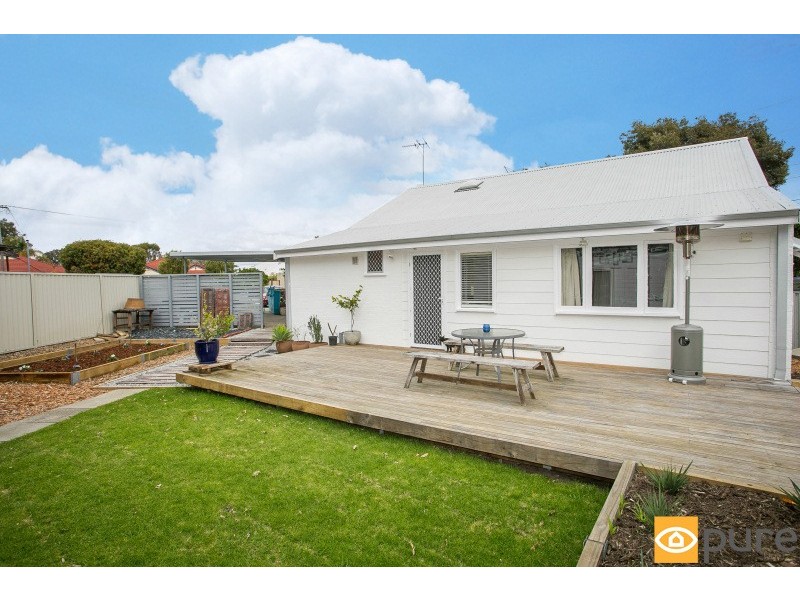 37 Reen Street, St James WA 6102