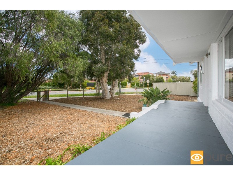 37 Reen Street, St James WA 6102