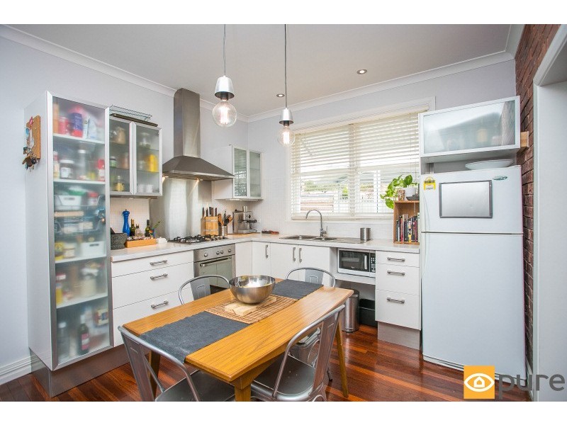 37 Reen Street, St James WA 6102