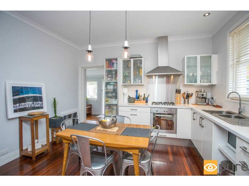37 Reen Street, St James WA 6102