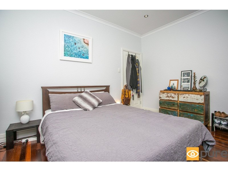 37 Reen Street, St James WA 6102
