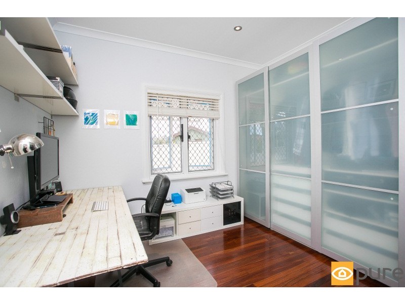 37 Reen Street, St James WA 6102