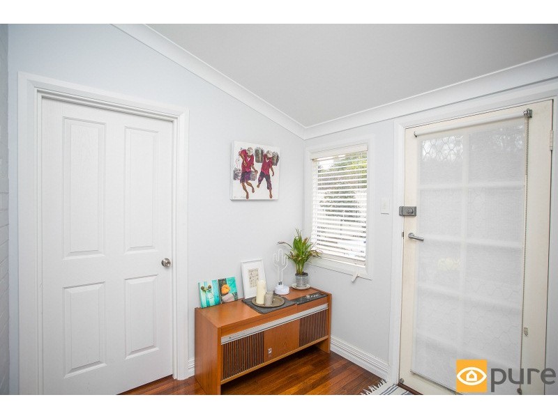 37 Reen Street, St James WA 6102