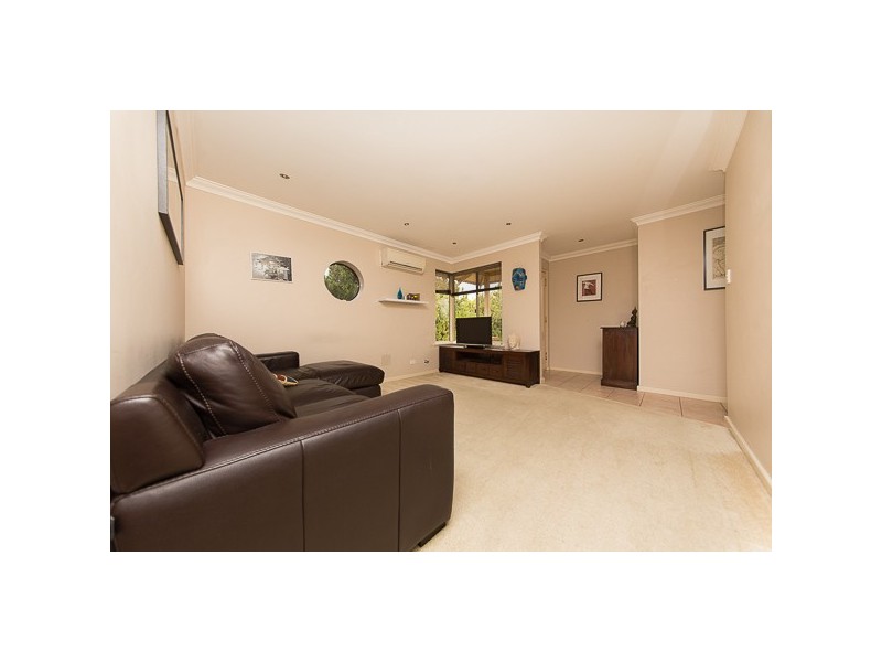 2/58 Kinsella Street, Joondanna WA 6060