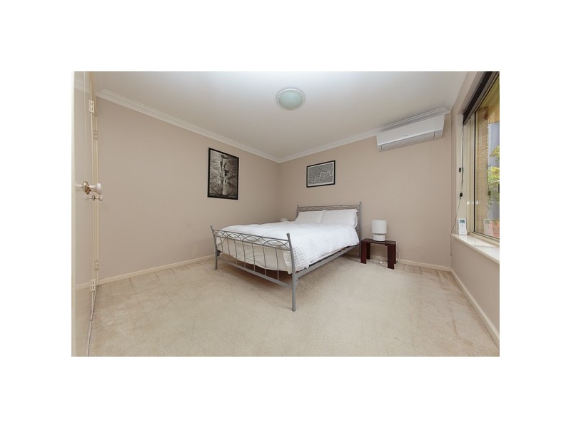 2/58 Kinsella Street, Joondanna WA 6060