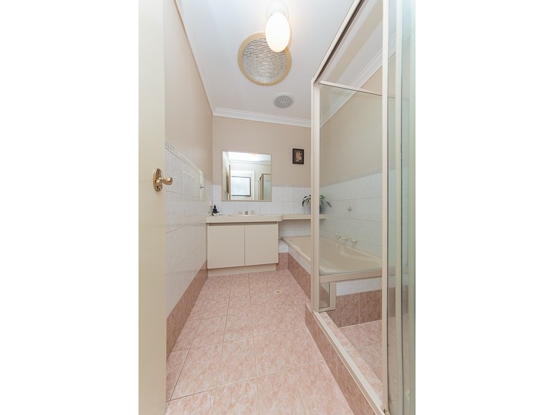 2/58 Kinsella Street, Joondanna WA 6060