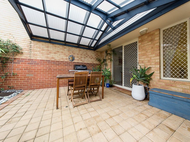 2/58 Kinsella Street, Joondanna WA 6060