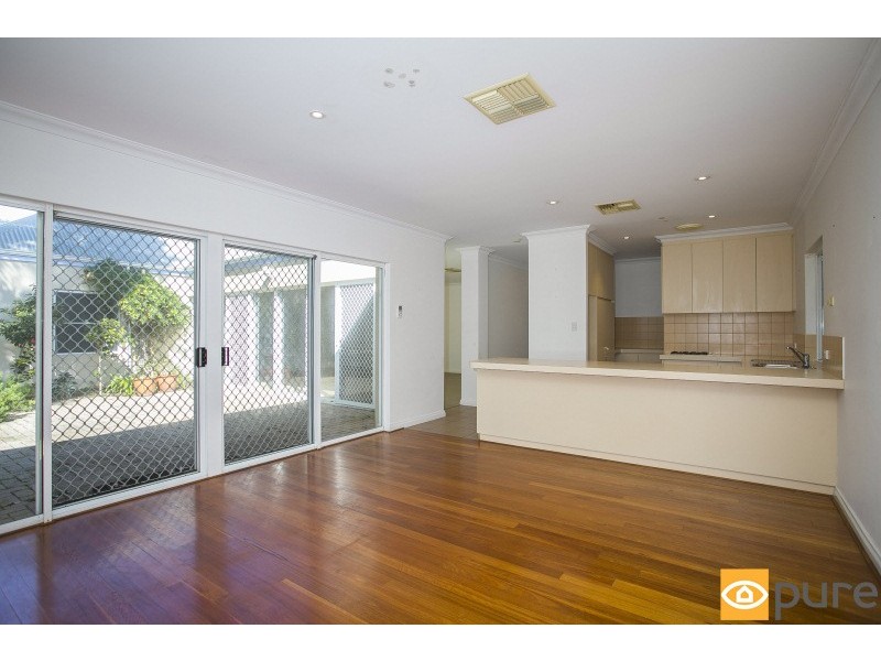 2/30 Stirling Road, Claremont WA 6010