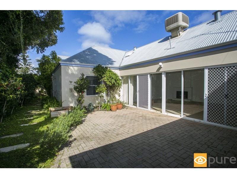 2/30 Stirling Road, Claremont WA 6010