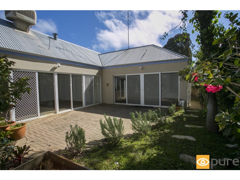 2/30 Stirling Road, Claremont WA 6010