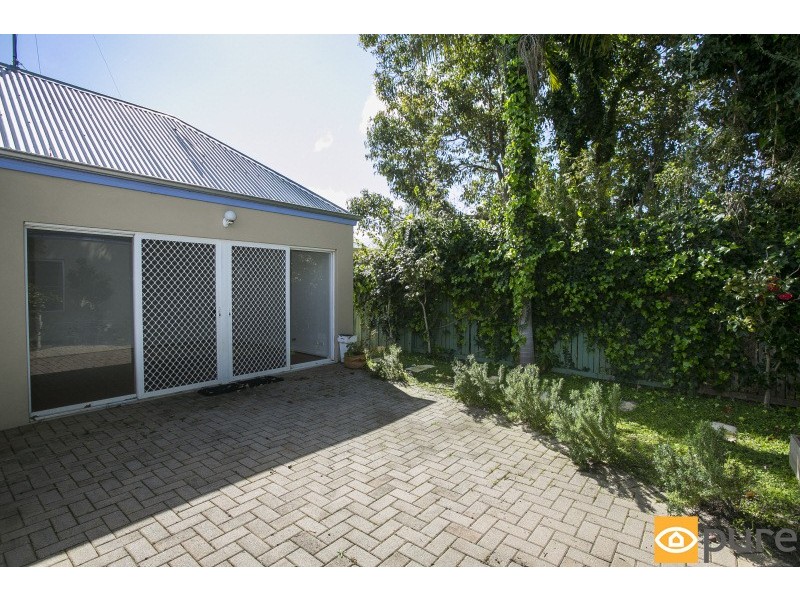 2/30 Stirling Road, Claremont WA 6010