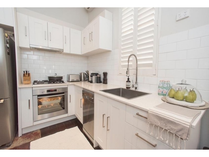 4 Alfred Road, North Fremantle WA 6159