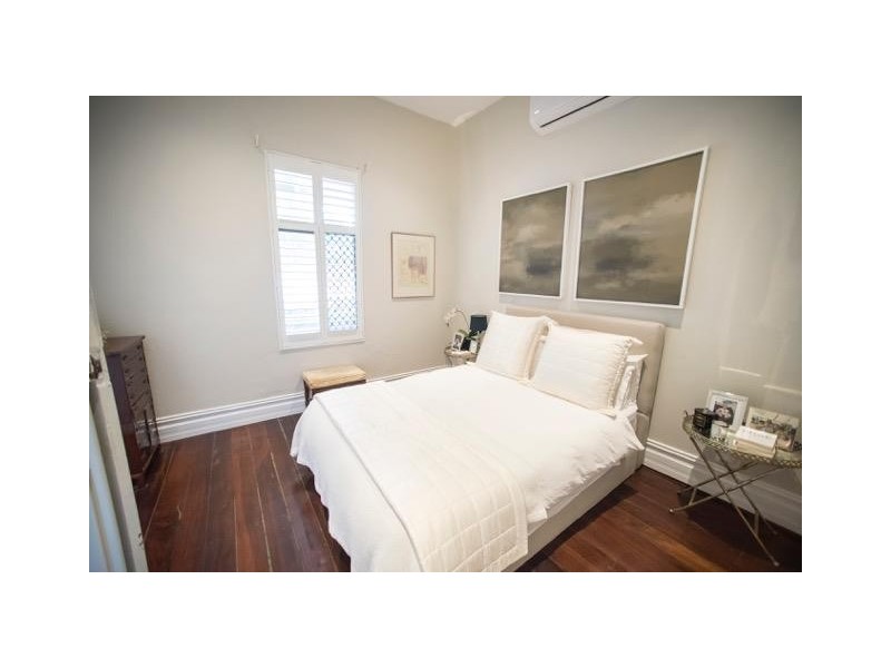 4 Alfred Road, North Fremantle WA 6159