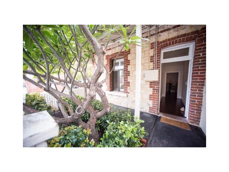 4 Alfred Road, North Fremantle WA 6159